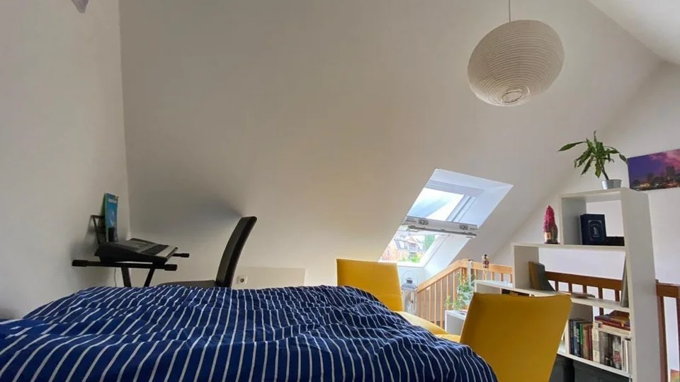 Stilvolle Dachgeschosswohnung mit Maisonette-Charakter im Herzen von Bayreuth