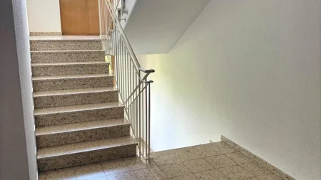 Kapitalanlage mit Perspektive – Vermietetes 1-Zimmer-Apartment mit Balkon in zentraler Lage