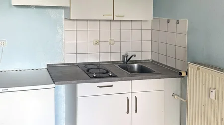 Kapitalanlage mit Perspektive – Vermietetes 1-Zimmer-Apartment mit Balkon in zentraler Lage