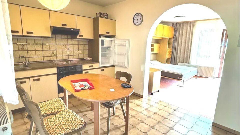 Sonnige Erdgeschosswohnung mit großer Terrasse – klein im Format, groß in den Möglichkeiten