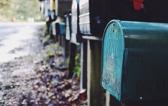 ACCEDO Kontakt - Telefon, Fax, E-Mail oder per Post: Treten Sie mit uns in Kontakt. Wir beraten Sie persönlich zu Ihrer Baufinanzierung.